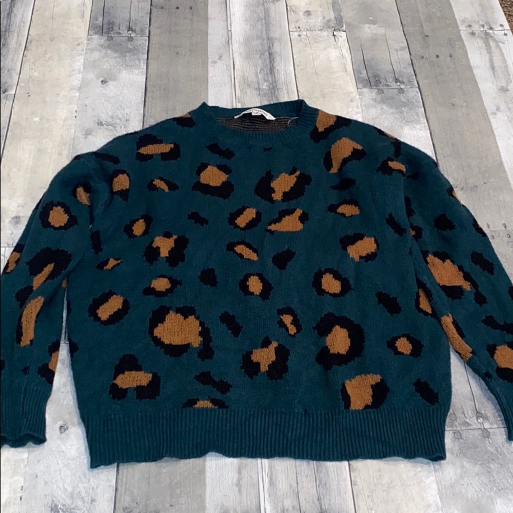 Green leopard print sweater